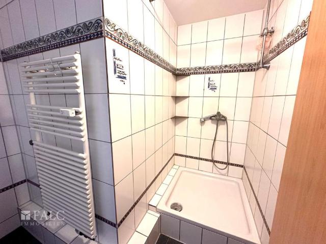 Schöne Dachgeschoss Wohnung in zentraler Lage!