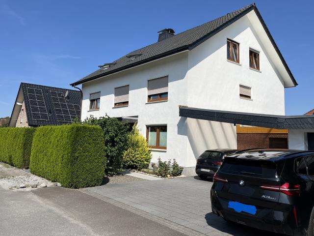 Schöne Dachgeschosswohnung in ruhiger Lage
