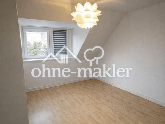 Schöne Dachgeschosswohnung mit 2 Zimmern in zentraler Wohnlage von Hamm