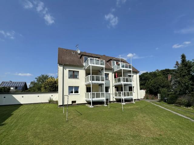 Schöne Dachgeschosswohnung mit Balkon