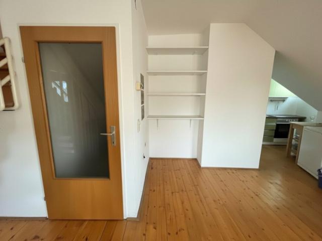 Schöne DACHGESCHOSSWOHNUNG mit Terrasse nähe Donaulände zu vermieten