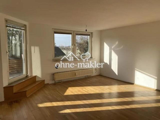 Schöne DG Wohnung mit Ausblick, EBK & Stellplatz