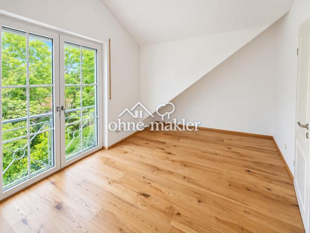 Schöne DG Wohnung mit Einbauküche und Garten im Herzen Haar's