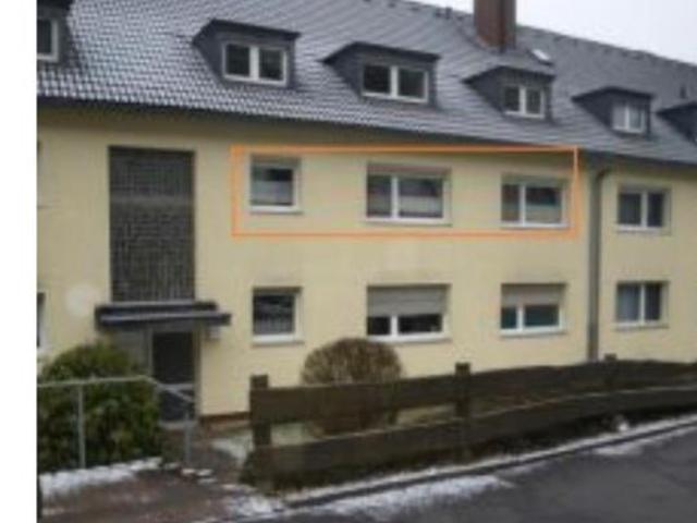 Schöne Dreizimmer Wohnung mit Balkon in Steinenbrück