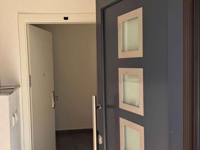 schöne EG Wohnung in saniertem 3 Familienhaus