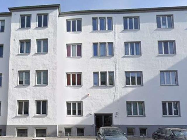 Schöne Einraumwohnung mit Balkon