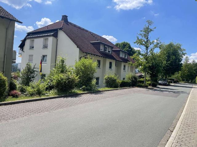 Schöne Erdgeschosswohnung mit Balkon zu verkaufen