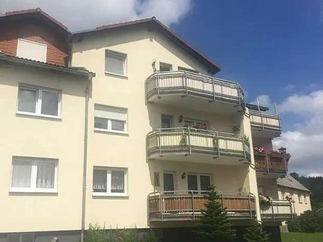 Schöne Erdgeschosswohnung in ruhiger Lage mit Balkon