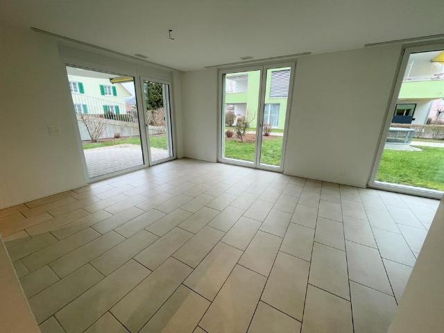 SCHÖNE ERDGESCHOSS WOHNUNG SUCHT NEUE MIETER