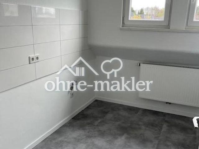 Schöne frisch renovierte 2 Zimmer Wohnung in attraktiver Lage