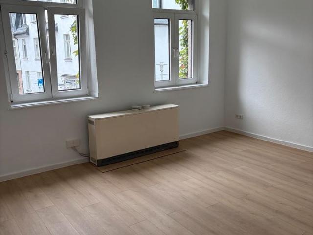 Schöne kernsanierte 2 Zimmer Wohnung in Heerdt