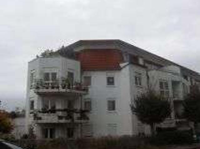 Schöne, kleine moderne 1 Zimmer Wohnung in Frankfurt am Main, Oberrad
