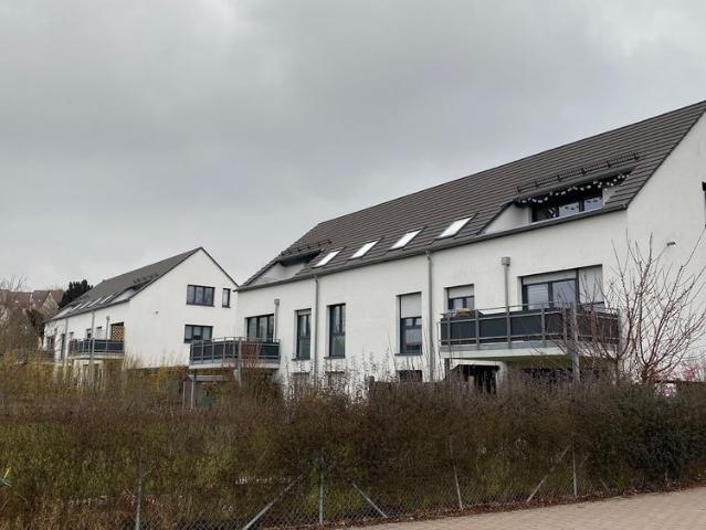 Schöne hochwertige 2 Zi. Whg. mit Balkon in Biberach