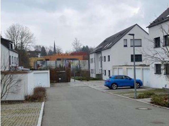 Schöne hochwertige 2 Zi. Whg. mit Balkon in Biberach