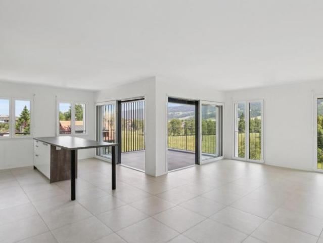 Schöne, helle 3,5 Zimmer Wohnung