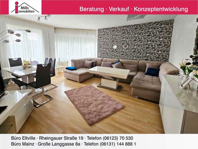 Schöne helle 3 ZKB Wohnung mit Süd Balkon