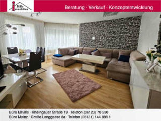 Schöne helle 3 ZKB Wohnung mit Süd Balkon