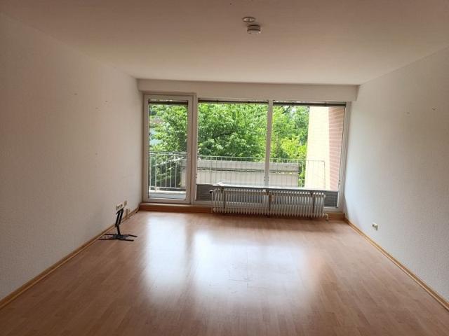 Schöne helle 3 Zimmer Wohnung zentrumsnah