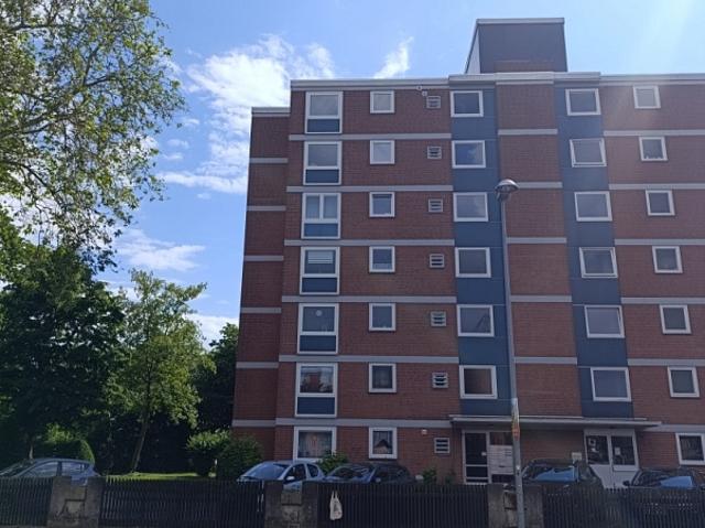 Schöne helle 3 Zimmer Wohnung zentrumsnah