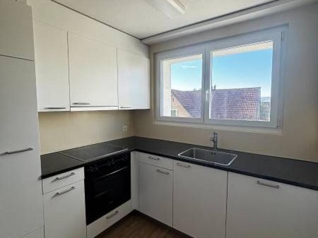 Schöne, helle 3 Zimmer Wohnung im Herzen von Gränichen