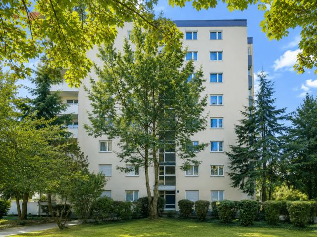 Schöne, helle 3 Zimmer Wohnung mit Balkon in Großhadern