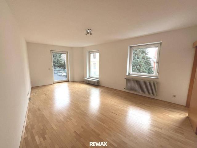 Schöne, helle 3 Zimmer Wohnung mit TG Parkplatz in bester Lage in Geidorf!