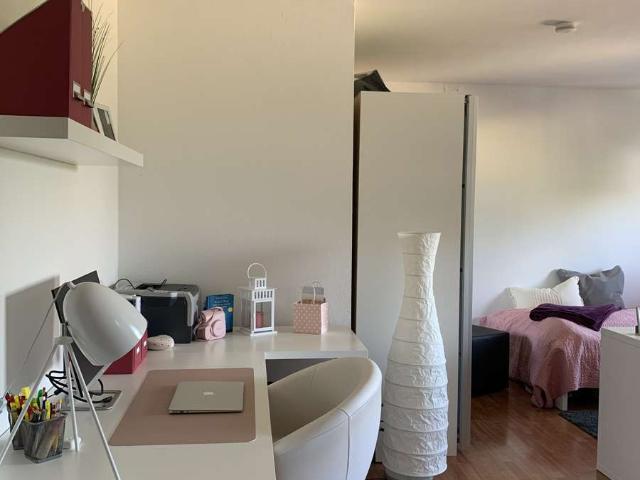 Schöne, helle 1,5 Zi. Single Wohnung in Meerbusch Osterath Nähe U76 Haltestelle Hoterheide