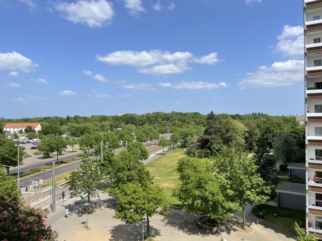 Schöne, helle 1,5 Zimmer Whg. 33,7 m² incl. Tiefgaragenplatz, Leipzig Grünau