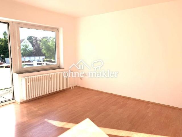 Schöne helle 2,5 Zimmerwohnung mit neuem Tageslichtduschbad und Süd Westbalkon
