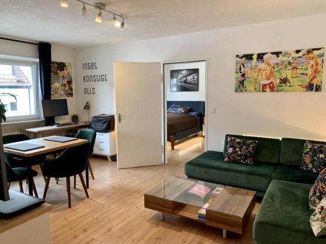 Schöne, helle 2 Zimmerwohnung mit Einbauküche in Stuttgart Mitte