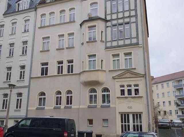 Schöne, helle 2 Zimmerwohnung 1. OG schöner Eckbalkon mit Einbauküche