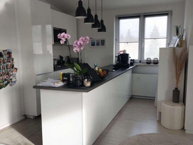 schöne helle 2 Zimmer DG Wohnung