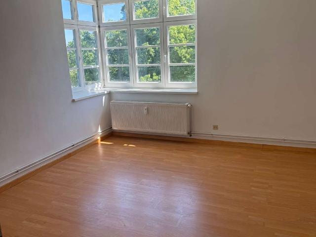 Schöne, helle 2 Zimmer Wohnung