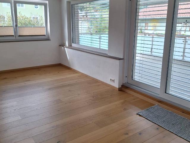 Schöne helle 4 Zimmerwohnung