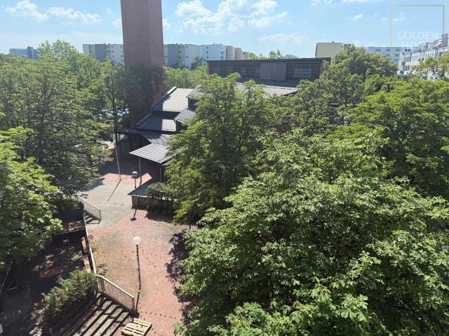 Schöne helle 4 Zimmer Wohnung mit großem Südbalkon & Weitblick in Neuperlach