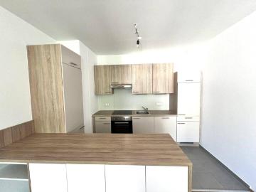 Schöne, helle Dachgeschossterrassenwohnung nahe dem Maurer Hauptplatz !