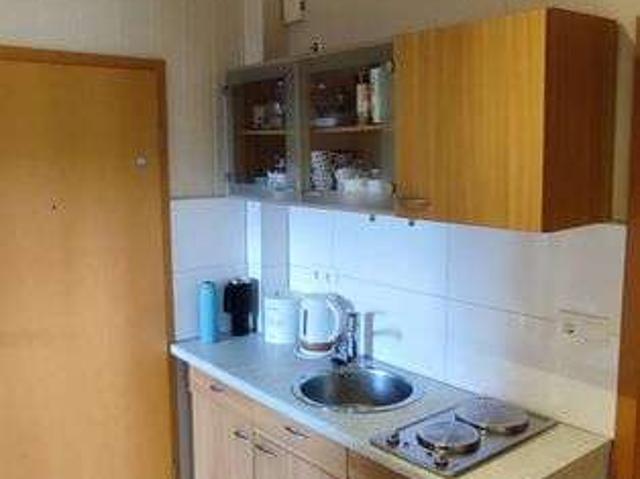 Schöne helle DG Wohnung an Studenten/Single/wohnen auf Zeit