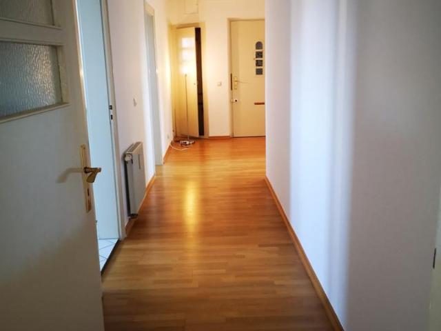 schöne helle Dreiraumwohnung in Stötteritz WG geeignet