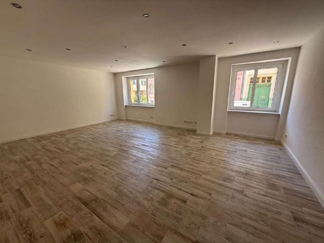 Schöne helle Wohnung im Herzen der Stadt