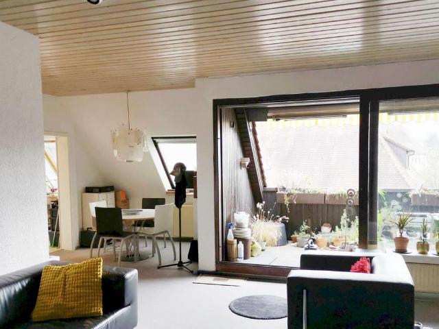Schöne helle Wohnung in attraktivem Ambiente!
