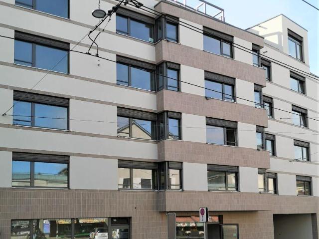 Schöne, helle und moderne 3.5 Zimmer Wohnung in Zürich Oerlikon per 01