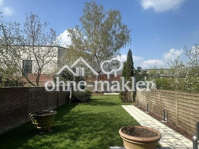 Schöne, helle und gut geschnittene 4. Zi. Maisonette Wohnung mit großem Balkon, Terrasse und Garten