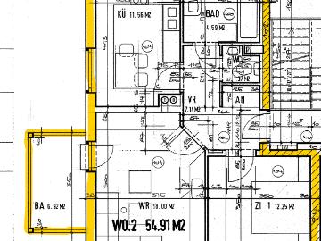 Schöne interessante Zwei Zimmer Hochparterrewohnung mit Balkon, 2 Kellerräume und überdachtem Parkplatz zu kaufen