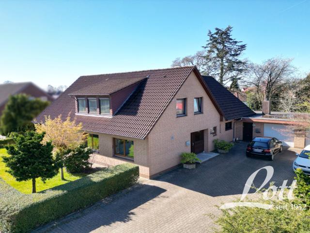 Schöne Oberwohnung in einem Zweifamilienhaus im Ortszentrum in Augustfehn