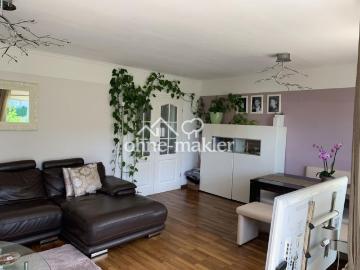 Schöne Lichtdurchflutete 4 Zimmer Wohnung