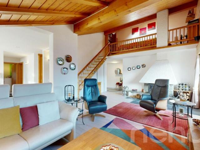 Bel appartement vendu meublé au dernier étage avec mezzanine