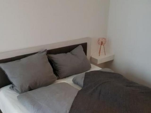 Schöne möblierte 2 Zimmer Wohnung, ab sofort!