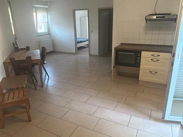 Schöne möblierte 2 Zimmer Wohnung mit Küche, BadWC und Terrase!