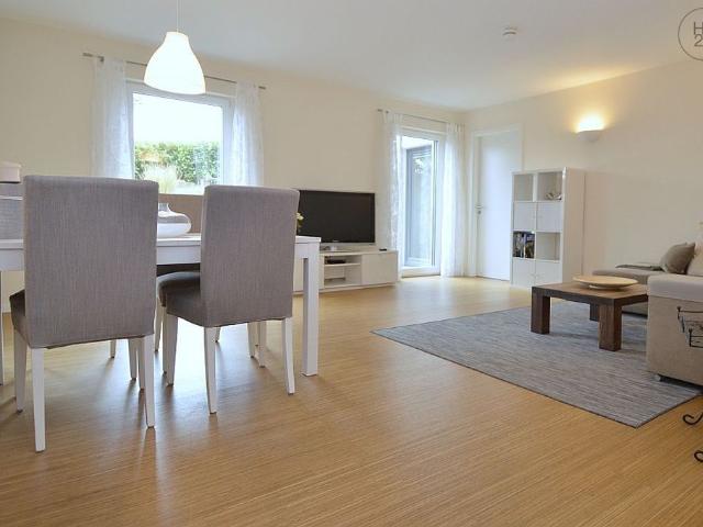 Schöne möblierte 2 Zimmer Wohnung mit Terrasse in Wiesbaden Auringen