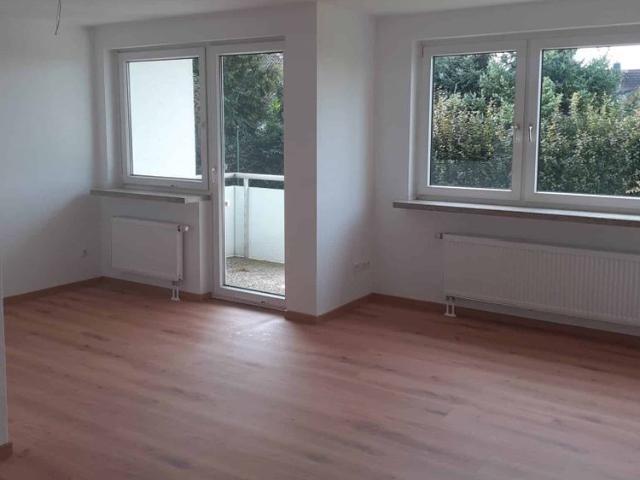 Schöne modernisierte 3 Zimmer Wohnung in Wietzenbruch